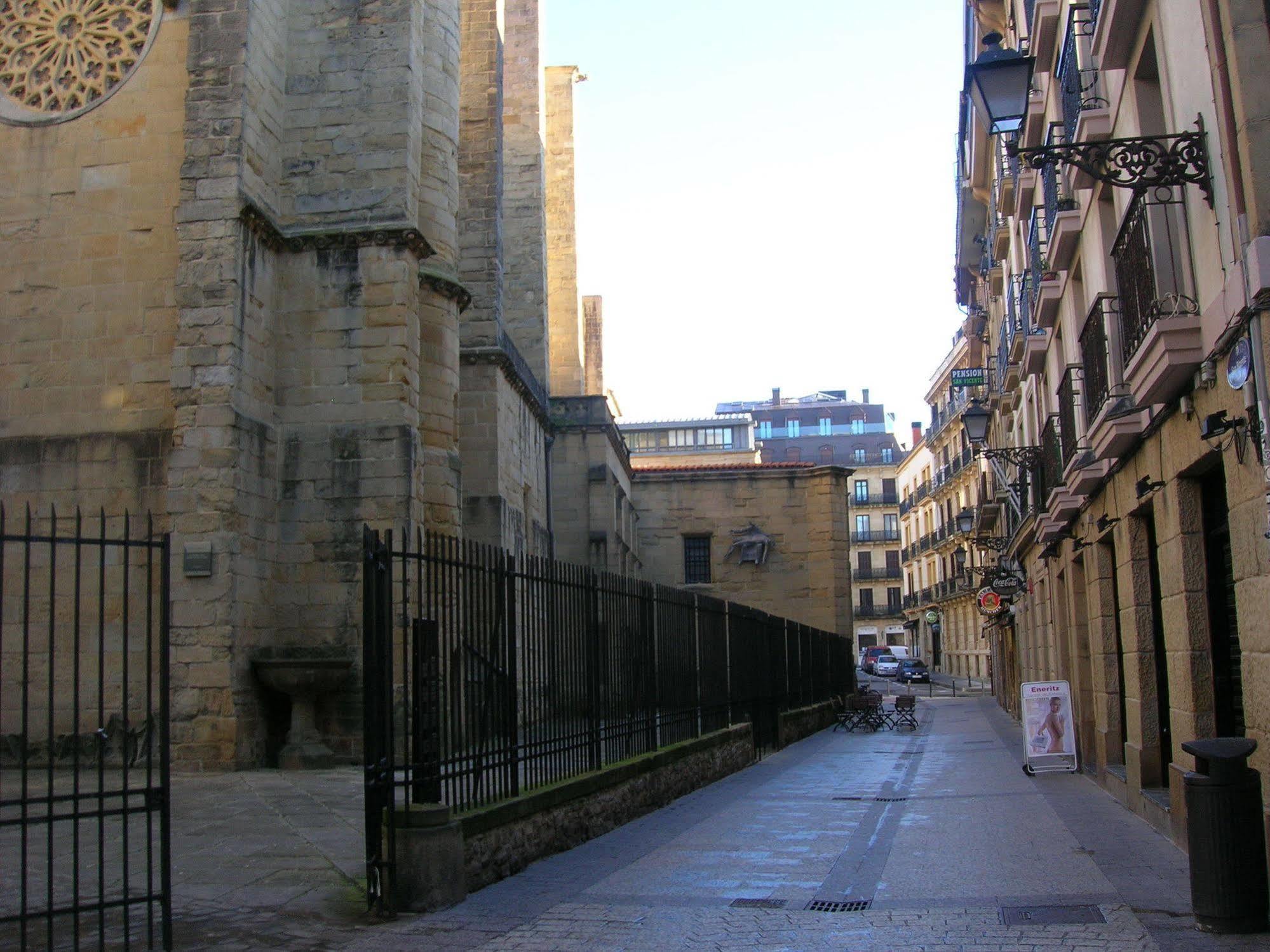 Pension San Vicente San Sebastián Eksteriør bilde